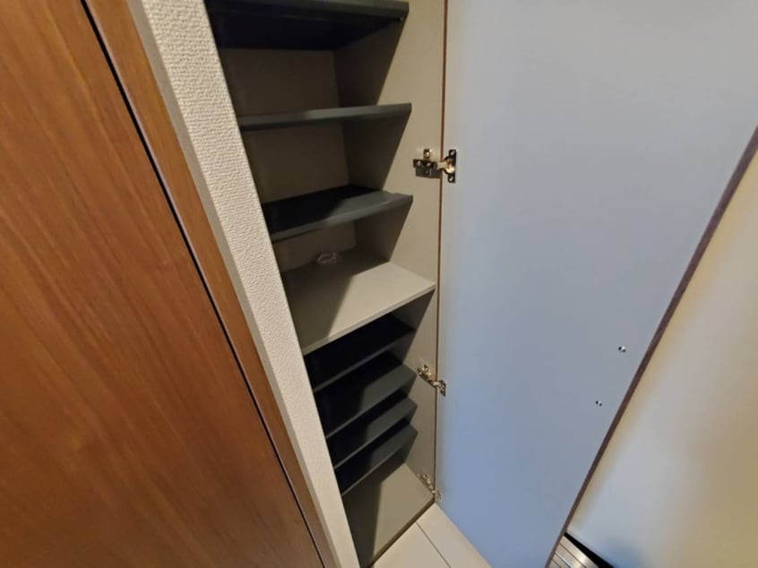 靴箱 グランカーサ日の又