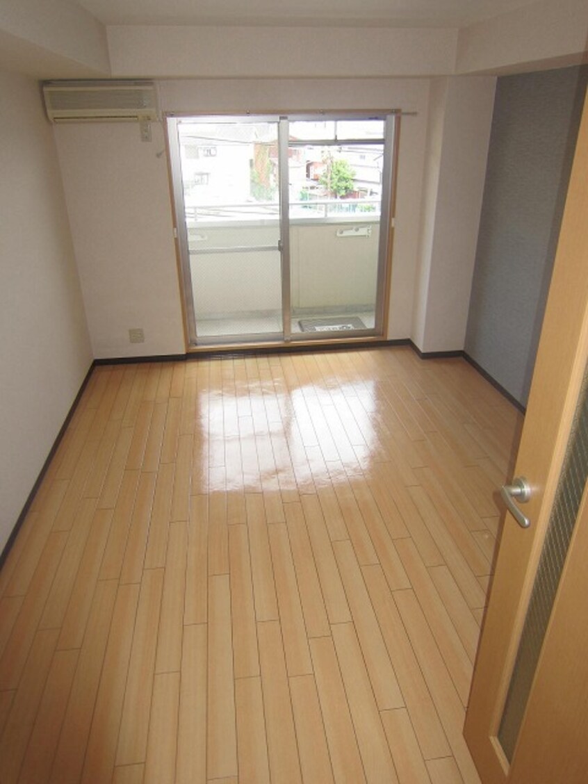 居室 カルム千里