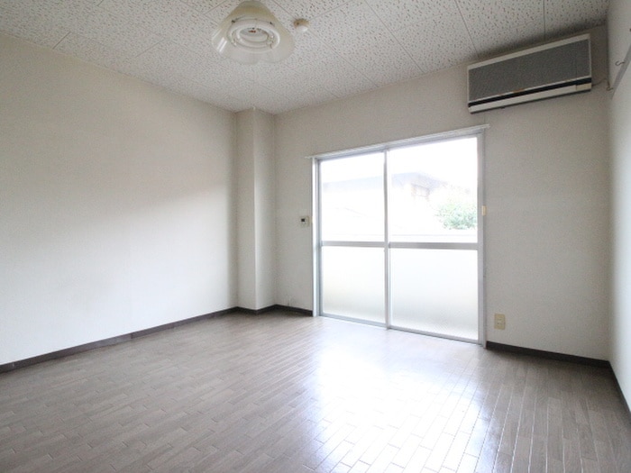 居室 スチューデントハイツ ネム