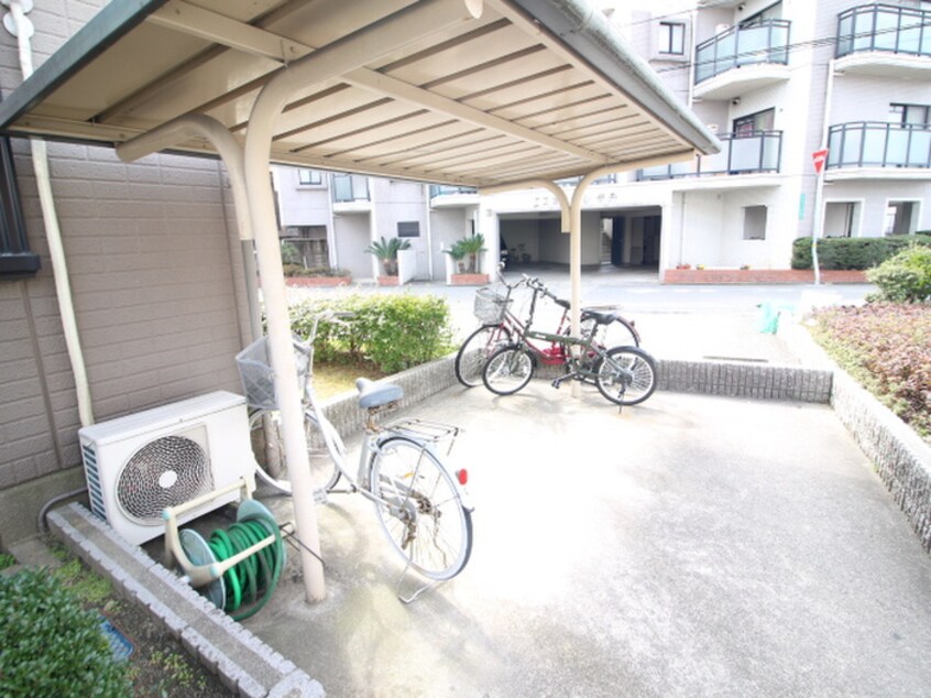 駐輪場 フレマリ－ルＮＯＭＡ