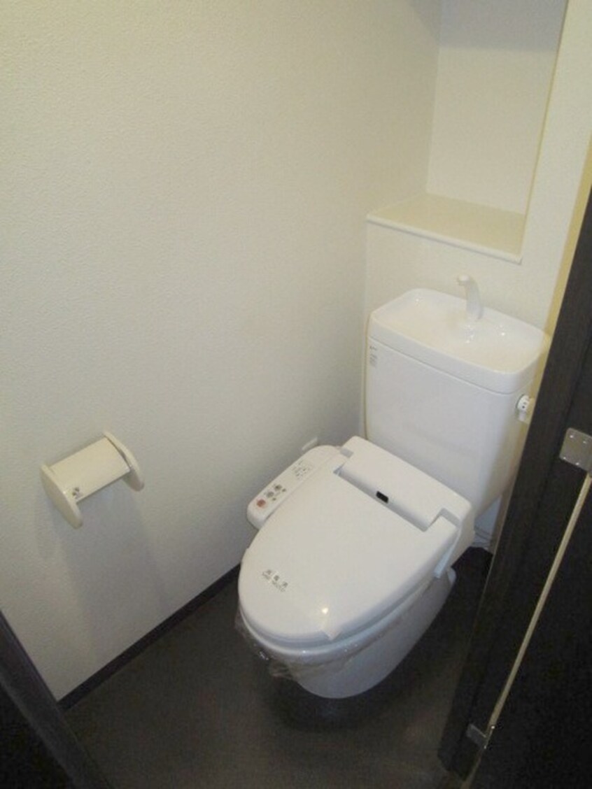 トイレ アスヴェル京都東寺前(706)