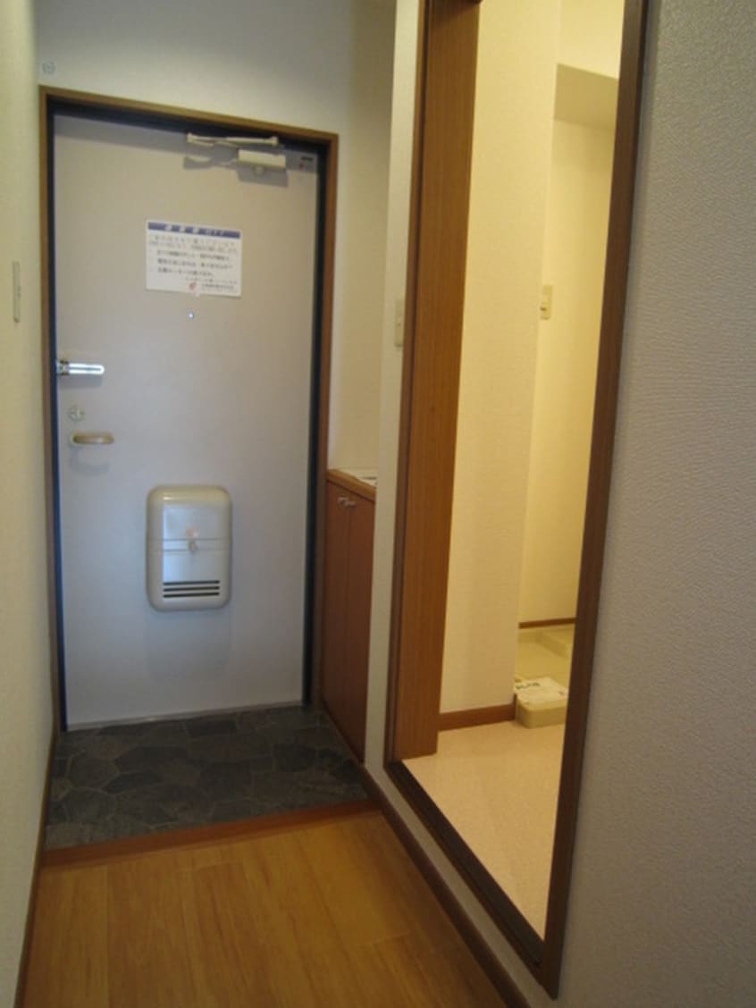 玄関 シャルマンロ－ド