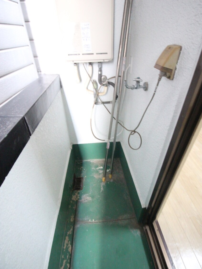 洗濯機置場 ハイツＬ