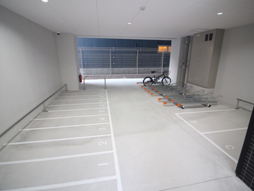 駐輪場 ミラージュパレス新梅田Rio