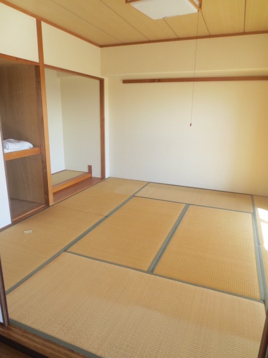 収納 千里中央パークヒルズA棟（909）