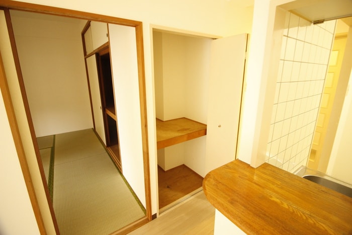 廊下 トムズコート悠希