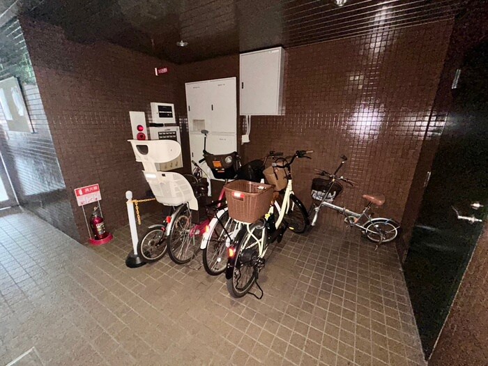 駐輪場 MATUDA21