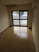 居室 エガ－ルパレス