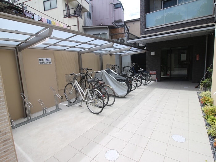 駐輪場 ルミナス鞠小路