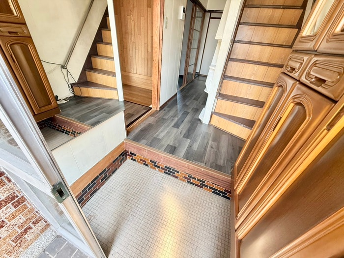 玄関 魚住町清水貸家