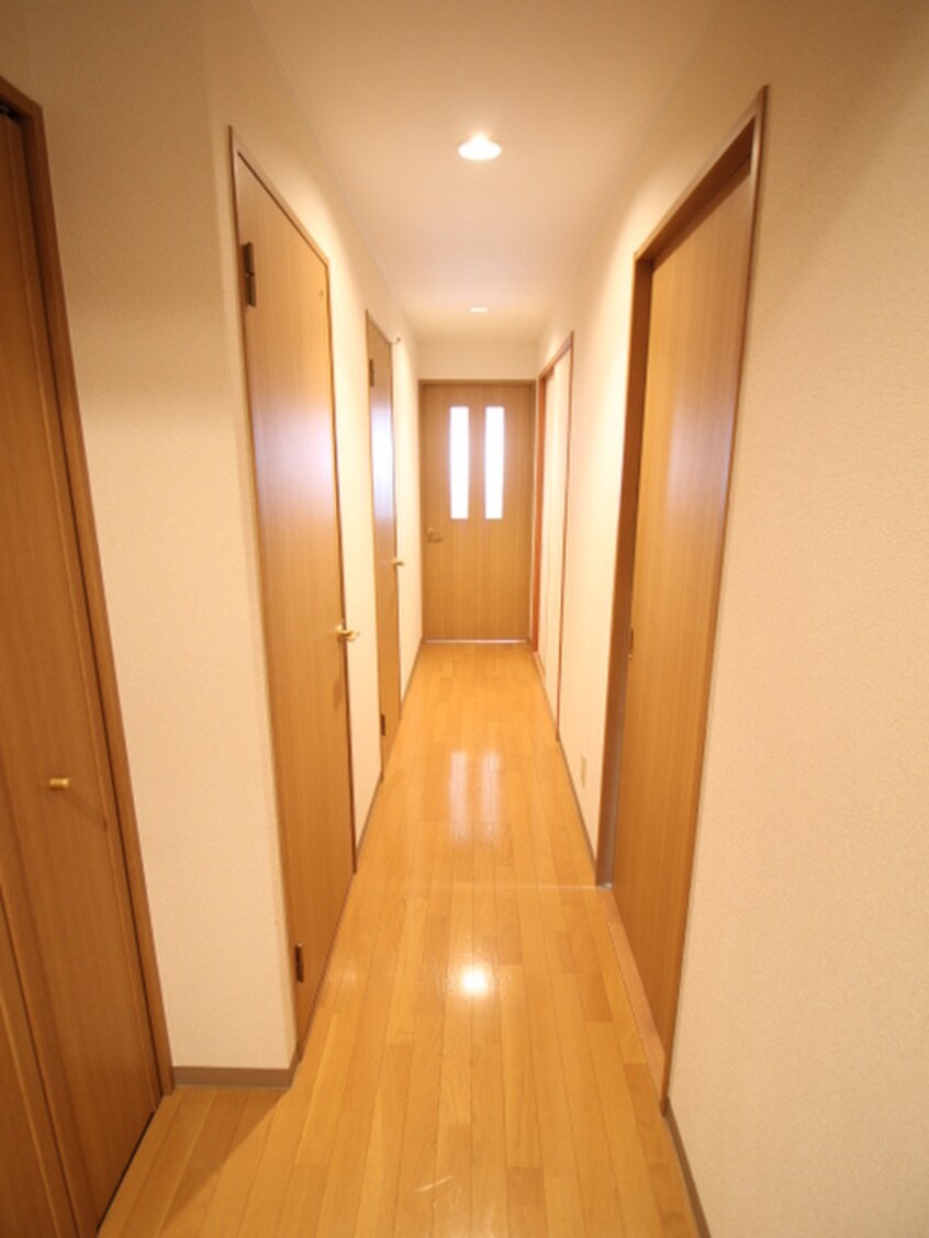 廊下 ローズプレイスヨシタ