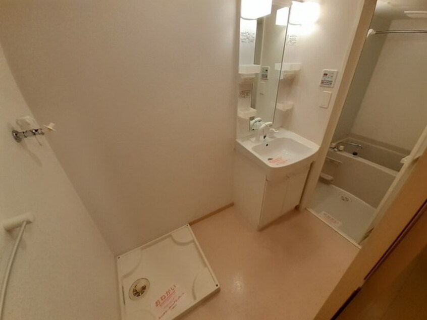 洗濯機置場 ネオメゾン