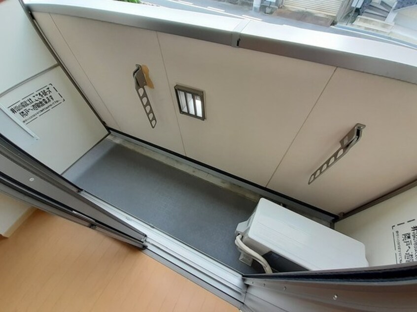 ベランダ・バルコニー ネオメゾン