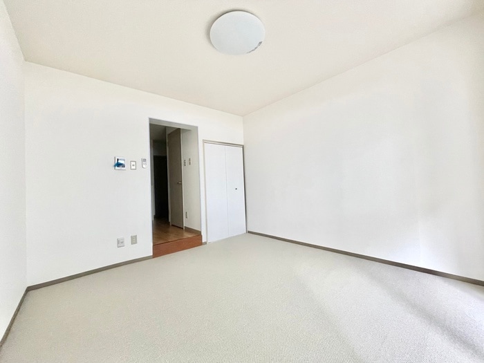 居室 カ－ルトンハウス