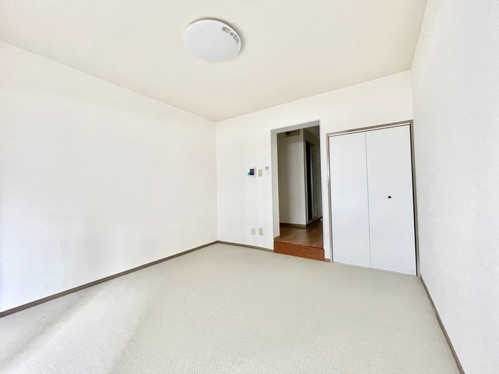 居室 カ－ルトンハウス