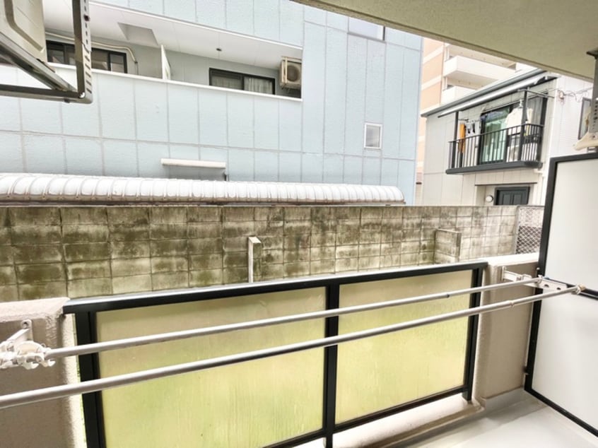 室内からの展望 カ－ルトンハウス