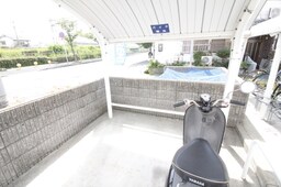 バイク置き場