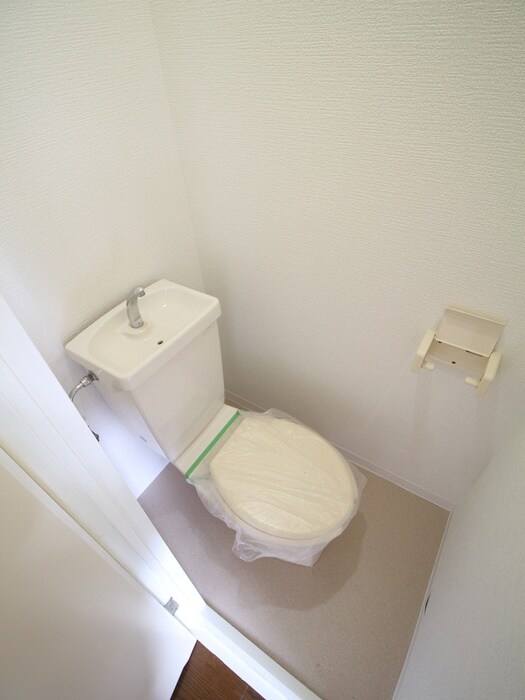 トイレ ロ－ズコ－ト諏訪山