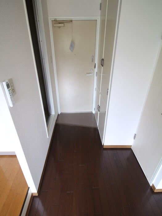 廊下 ロ－ズコ－ト諏訪山