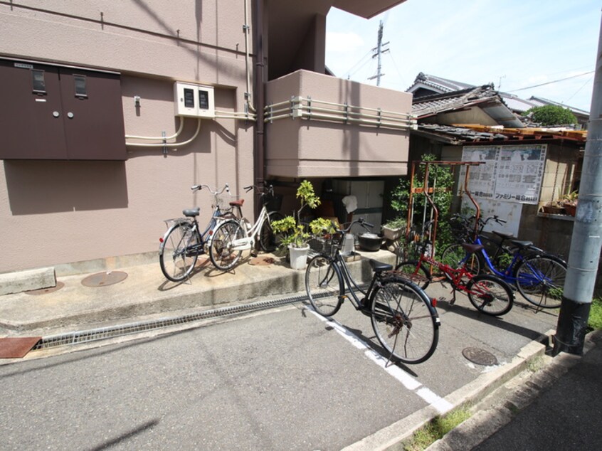 駐輪場 セルバテールハイツ