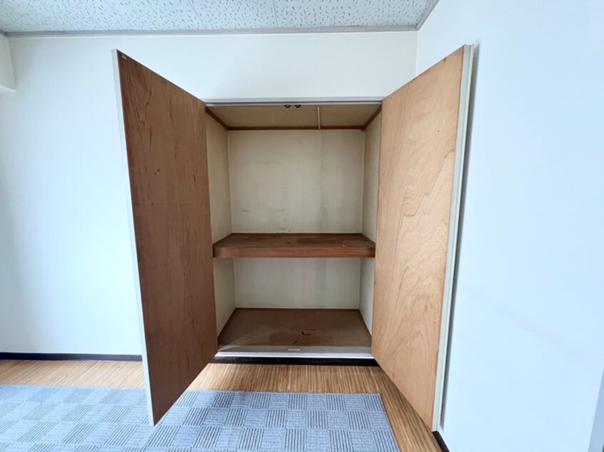 収納 セルバテールハイツ