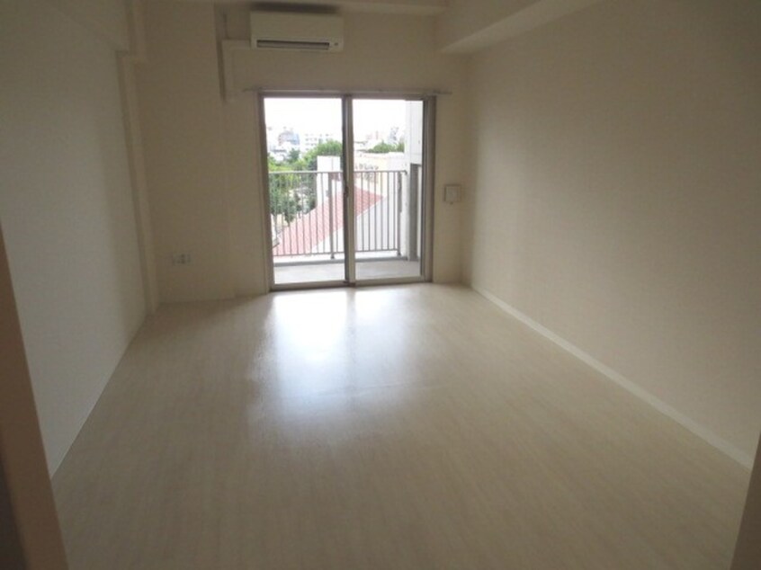 居室 トレス・アコルデ