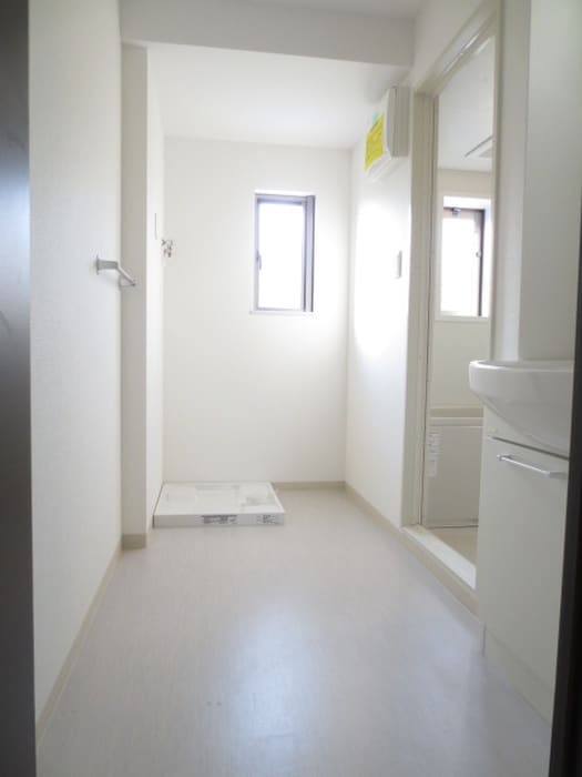 洗濯機置場 ペルル寺門