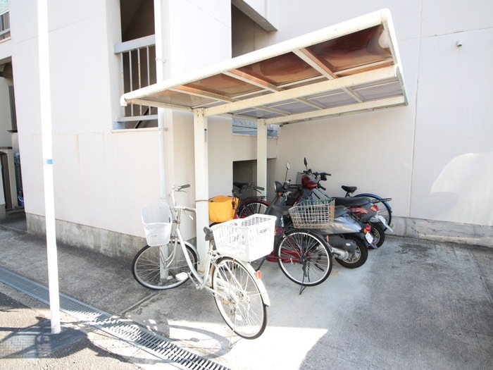 駐輪場 第２中田マンション