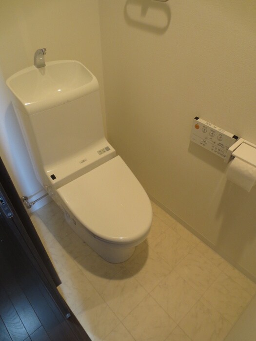 トイレ ライブガーデン新大阪