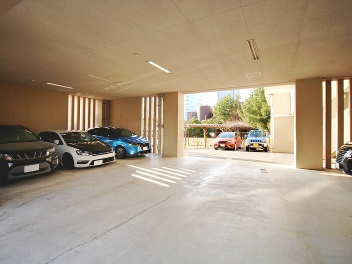 駐車場 アーデン千里中央