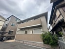 シャルム総持寺の外観