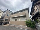 シャルム総持寺の外観