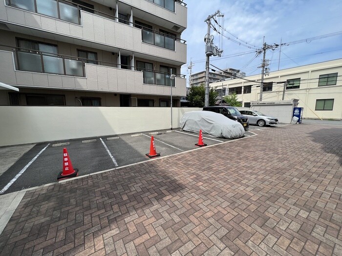 駐車場 ベッラ・ヴィ－タ豊中