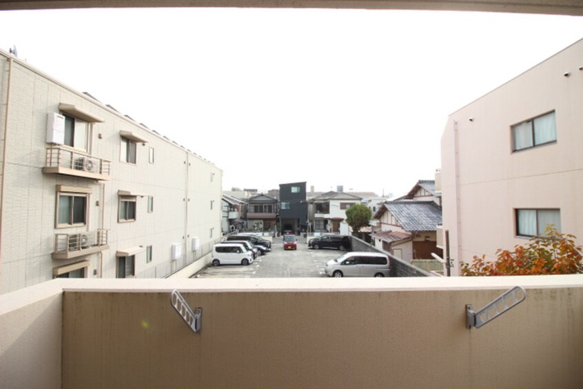 室内からの展望 ベッラ・ヴィ－タ豊中