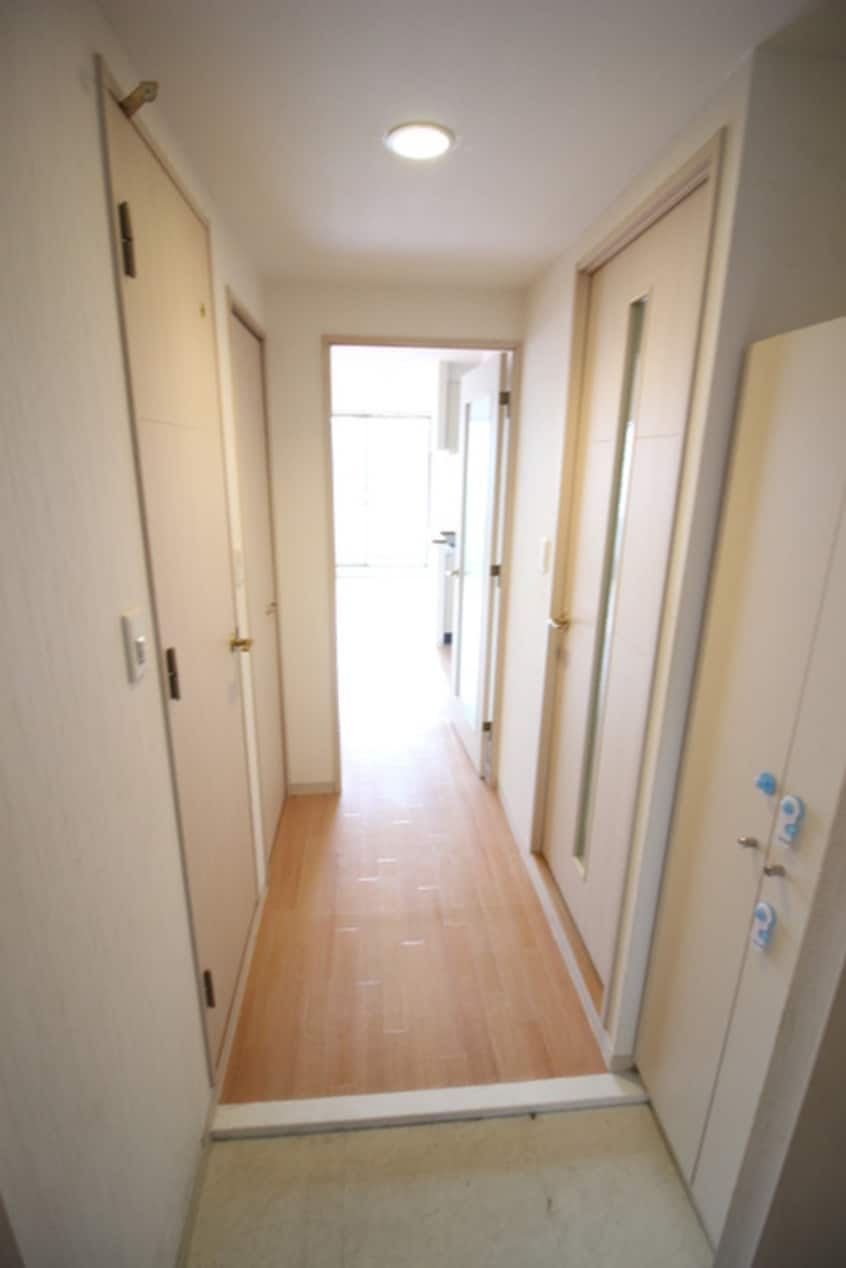 玄関 ベッラ・ヴィ－タ豊中