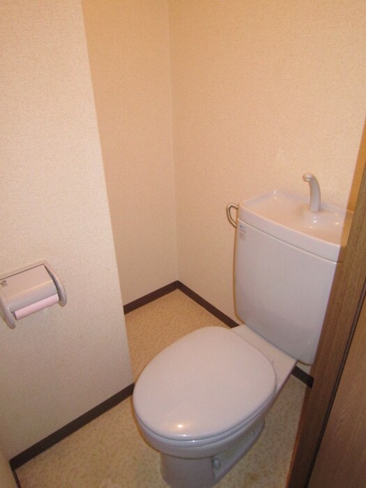 トイレ オーキッドコート　西大橋