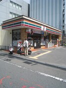 セブンイレブン枚方市駅東口店(コンビニ)まで228m ベルフォ－レ