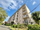 男山第4住宅第311号棟（302）の外観