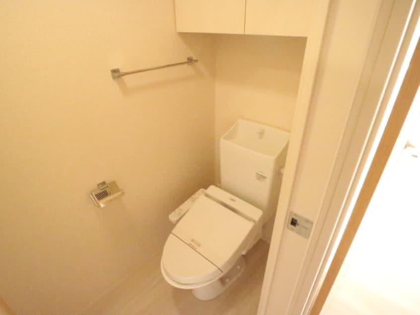 トイレ エスタ・ビエン