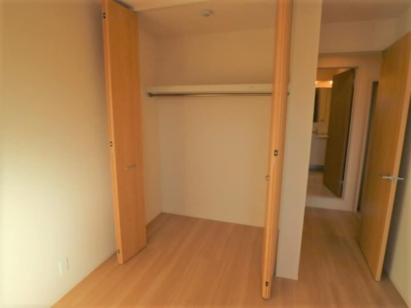 収納 エスタ・ビエン