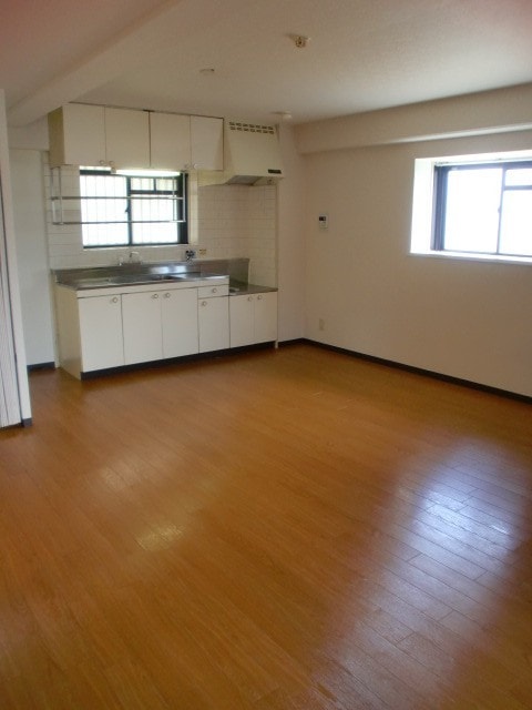 内観写真 サンモール川上１