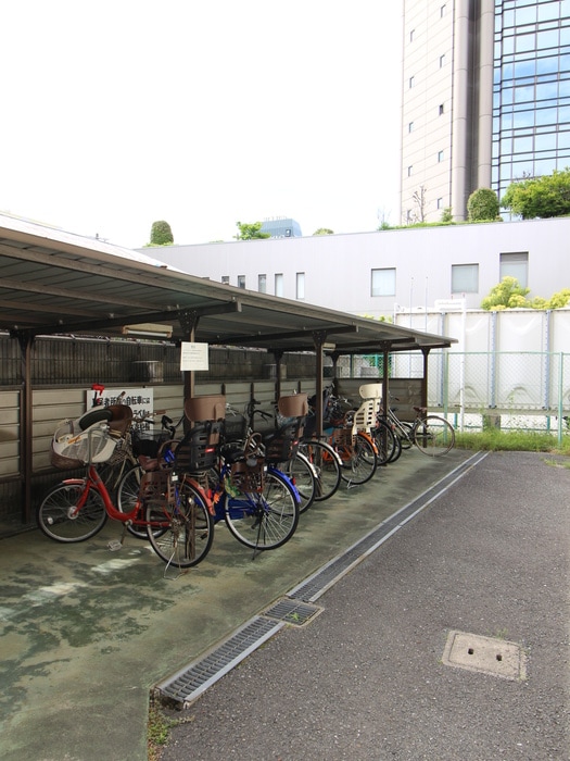 駐輪場 サンモール川上１