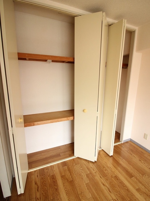 収納 ファミリ－ハイツ岡町