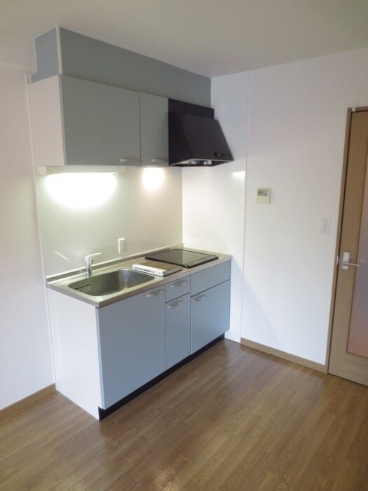 キッチン リヴェ－ル鳳(2－5F)