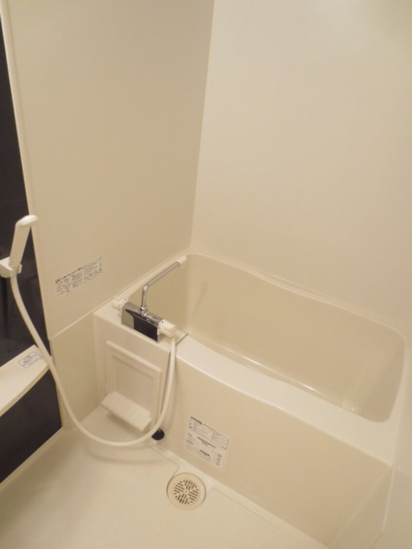 バス／シャワールーム等 リヴェ－ル鳳(2－5F)