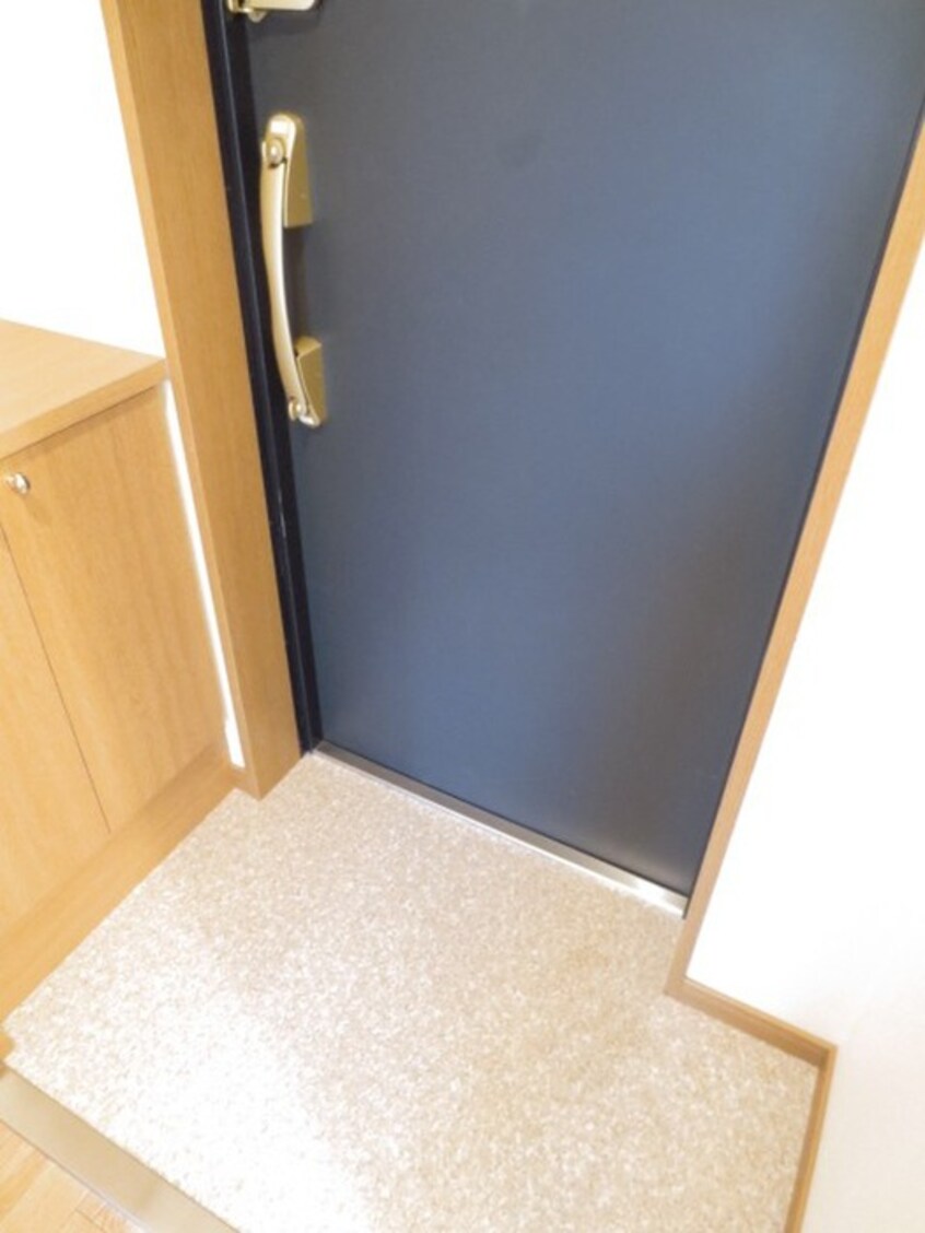 玄関 リヴェ－ル鳳(2－5F)