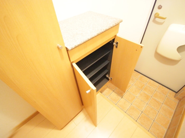 靴箱 プリムロ－ズＴ・Ｋ　Ｂ