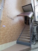 エントランス部分 シャンテ野田
