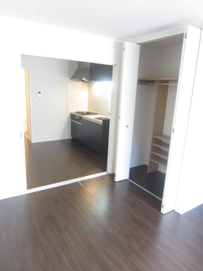 居室 ヴァロンド－ル中野