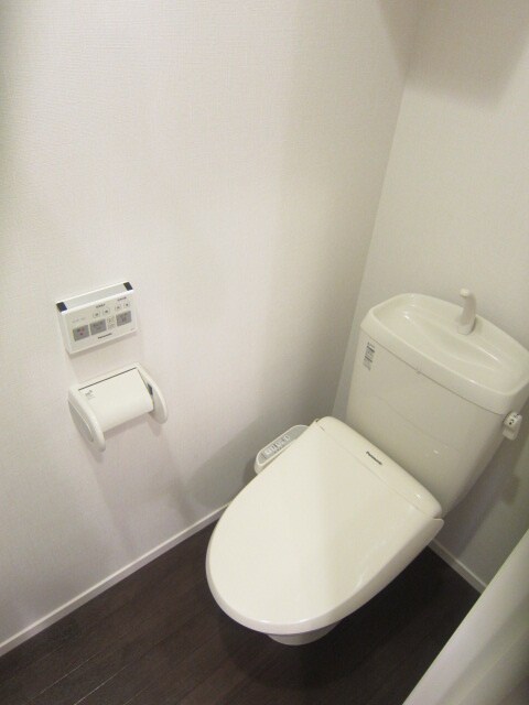 トイレ ヴァロンド－ル中野